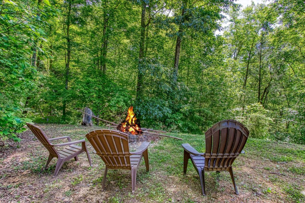 Memorable "Deer & Doe" By Honeybearcabins 4Br 3Ba, Mountain View Deck, Farmhouse Decor, Fireplace, 3 Acres Sevierville Exterior foto